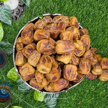 Load image into Gallery viewer, Sukkari Dates (Saudi Khajoor) in Pakistan 
