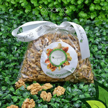Load image into Gallery viewer, Gilgit/Dir Walnuts (VIP Akhrot Unshelled) - Organic Co
