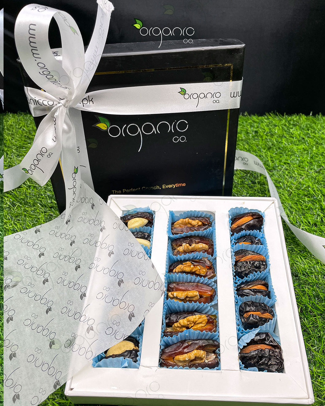 Assorted/Stuffed Dates (Gift Box)